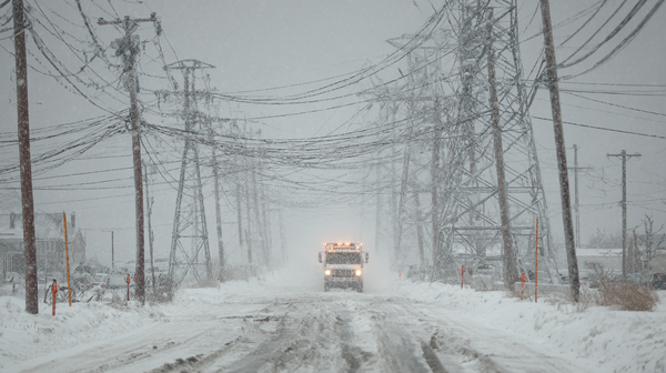 Emergency Radio Checklist: What Every Home Needs in 2026