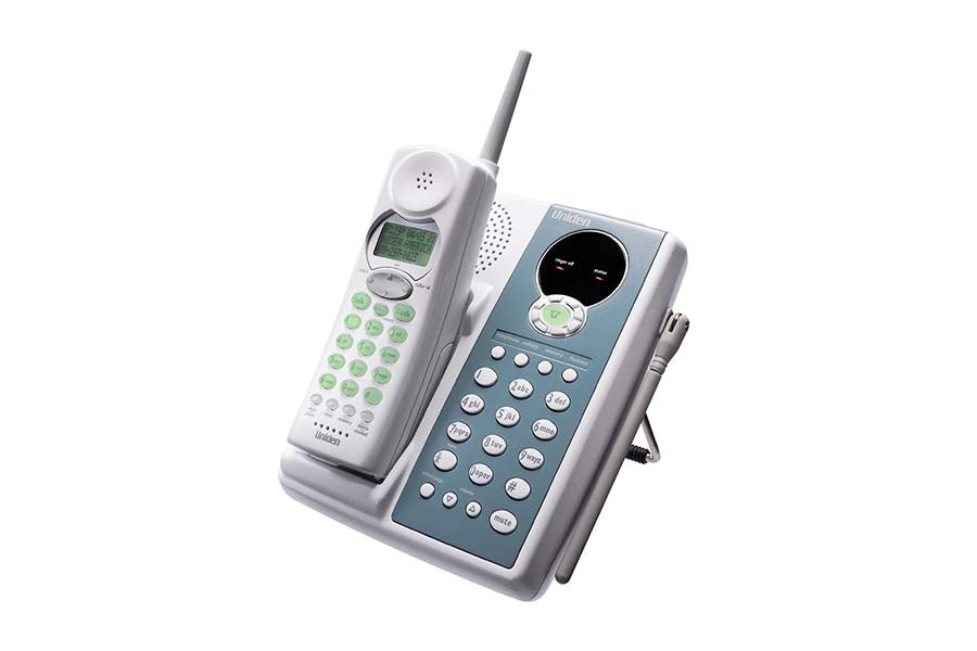 900 MHz DSS Cordless Phone with Interchangeable Face Plates — Uniden  America Corporation